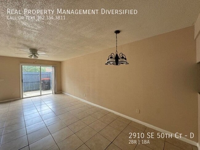 Building Photo - 2910 SE 50th Ct