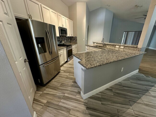 Foto del edificio - Fenced In 4/2 Haines City Home!