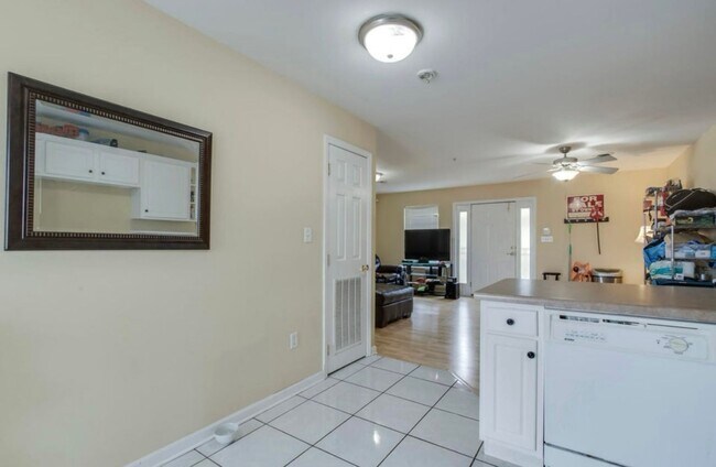 Foto del edificio - Knoxville 37916 - 3 bedroom, 2 bath condo ...
