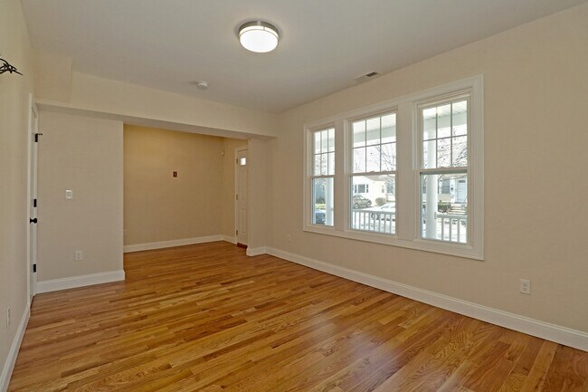 Building Photo - 67 Anderson Ave