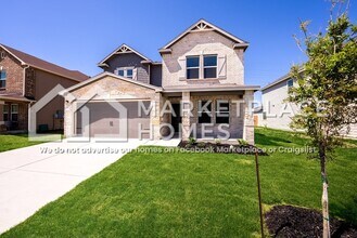 Building Photo - 4013 Woodside Dr