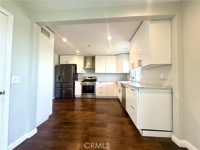 Foto del edificio - 4214 Barrett Rd