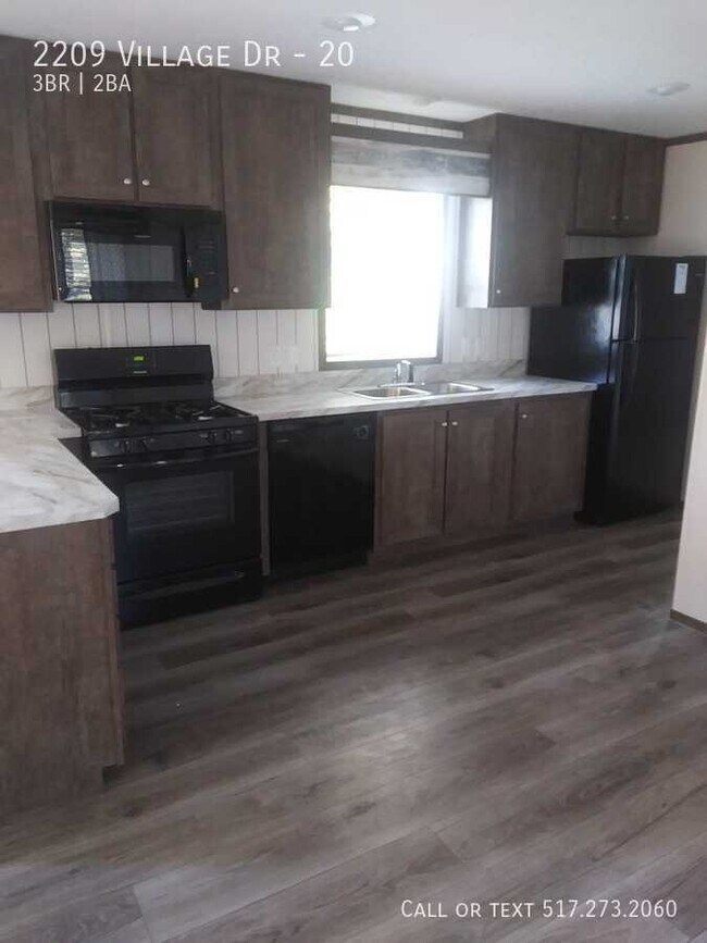Building Photo - 3 Bed / 2 Bath Brand new Clayton Mobile Home