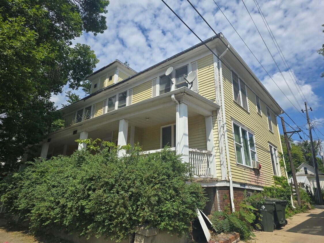 Primary Photo - PROP - 309-311 14TH ST