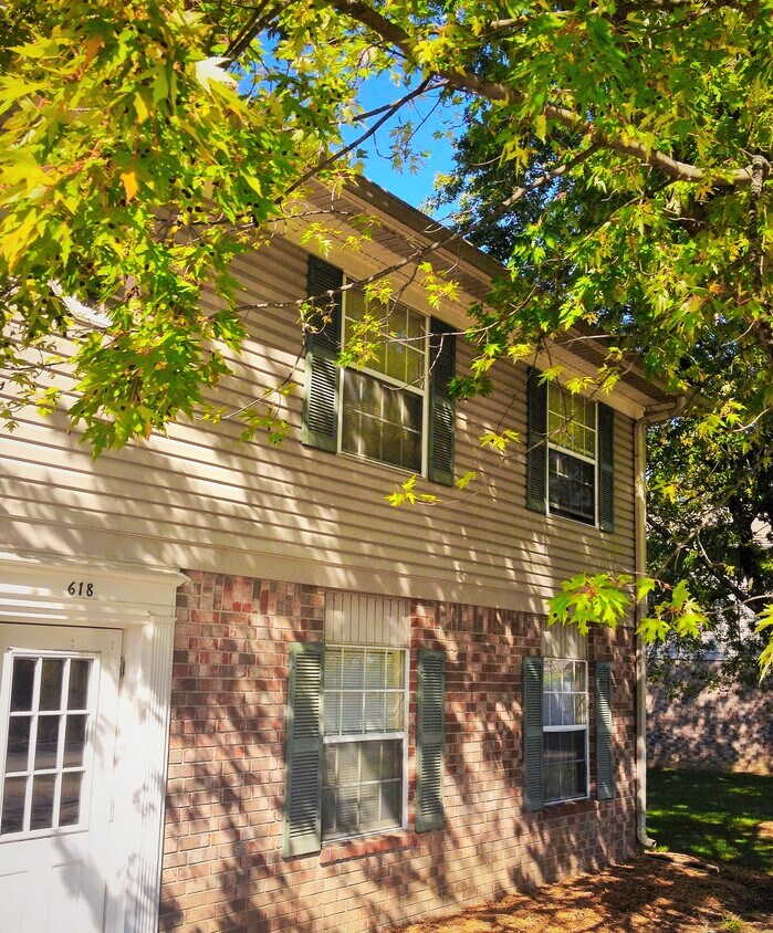 Fachada del edificio - Lakeside at Walnut Hills