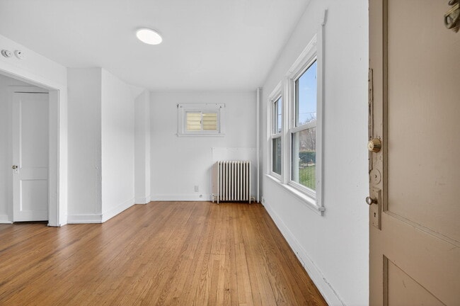 Sala de estar (1 habitación) - Campus View Apartments