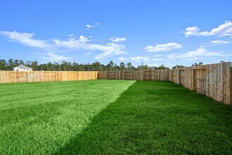 Building Photo - 16529 Breezy Knl Ct