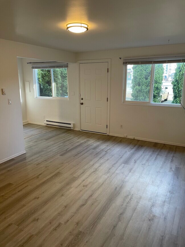 Foto del edificio - 14022 Midvale Ave N