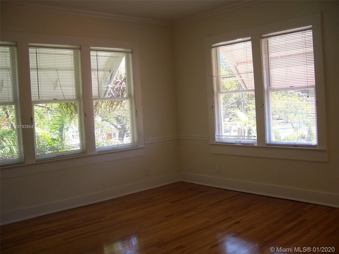 Foto principal - 28 SW 23rd Rd