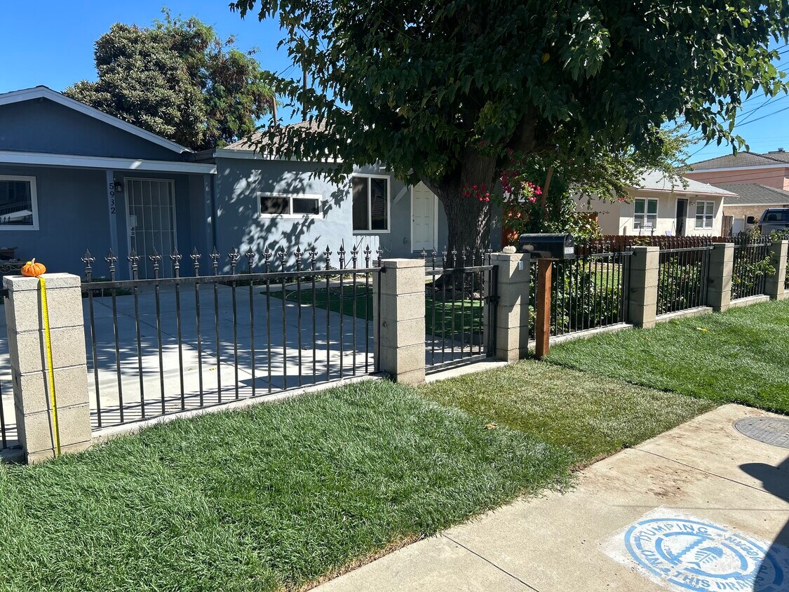 Foto principal - 5932 Bartlett Ave