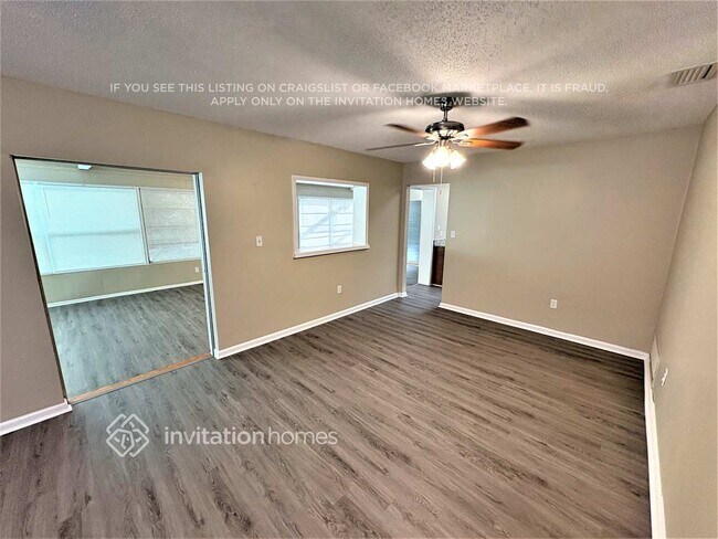 Foto del edificio - 7210 Meadowbrook Dr