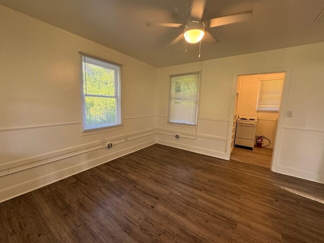 Foto del edificio - 12534 Roberts St