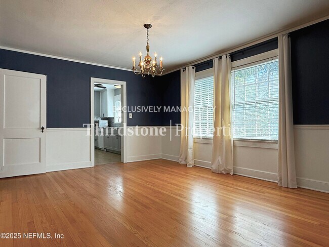 Foto del edificio - 2779 Riverside Ave