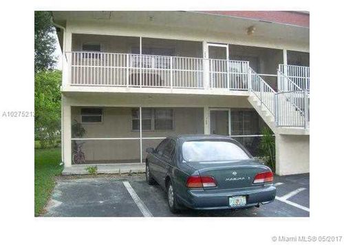 Primary Photo - 5379 SW 40th Ave