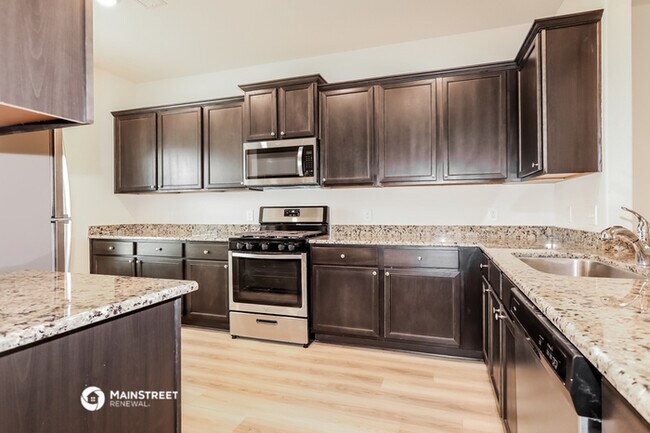 Building Photo - 26833 Steinbeck Dr