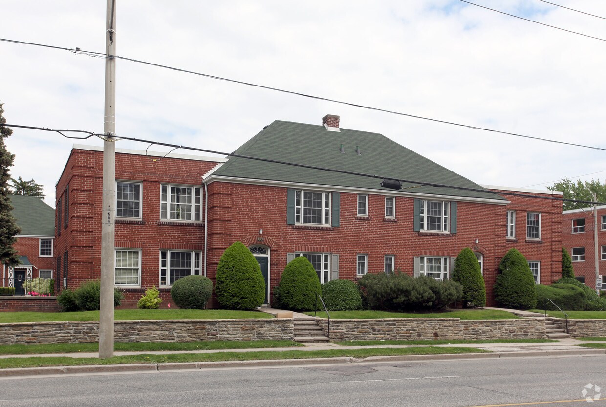 Photo du bâtiment - Glen Leven Apartments