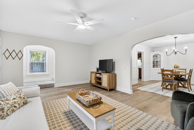 Foto del edificio - 1389 Mt Pleasant Rd