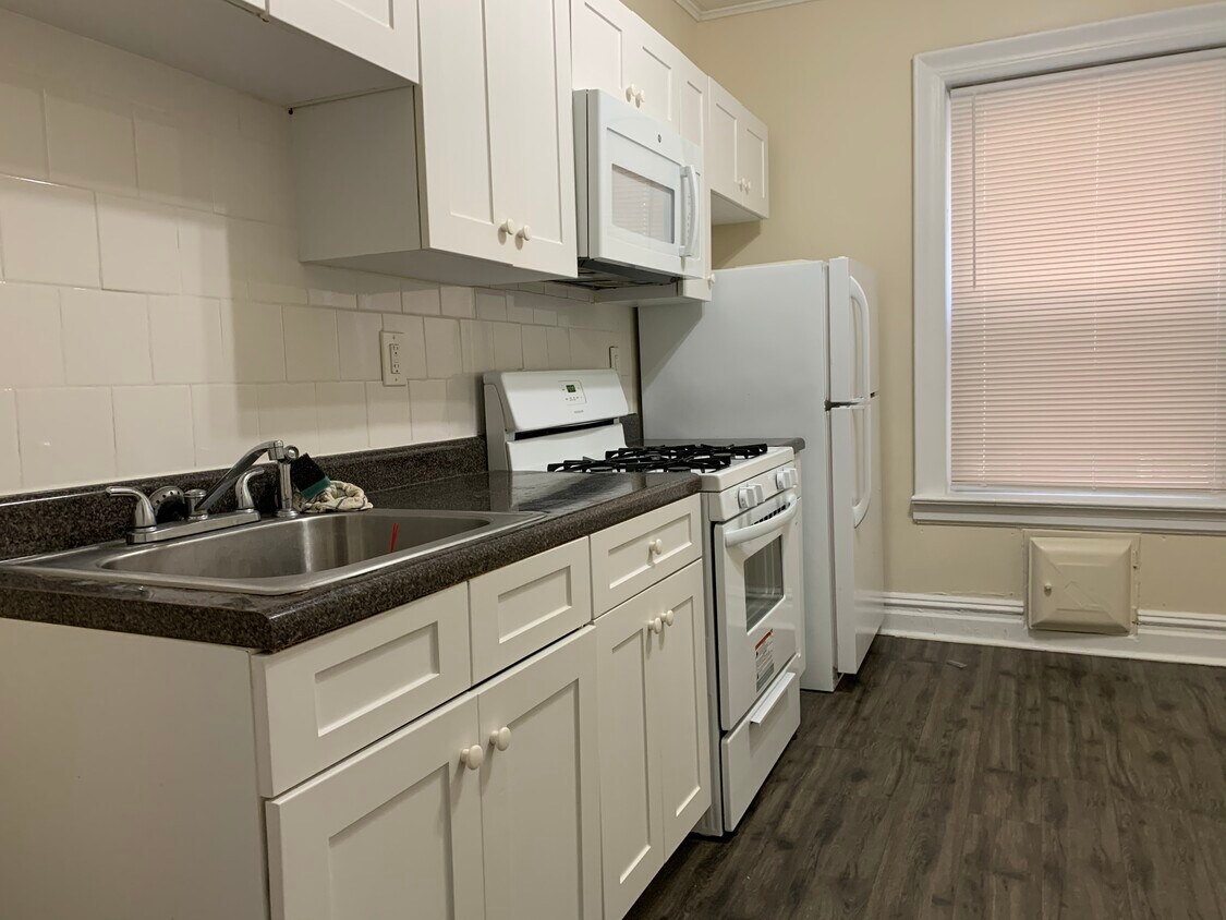 Primary Photo - 165 W 48th St