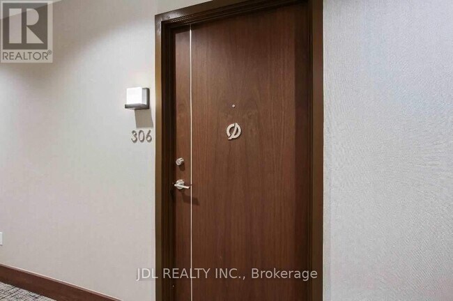 Building Photo - 115-115 McMahon Dr
