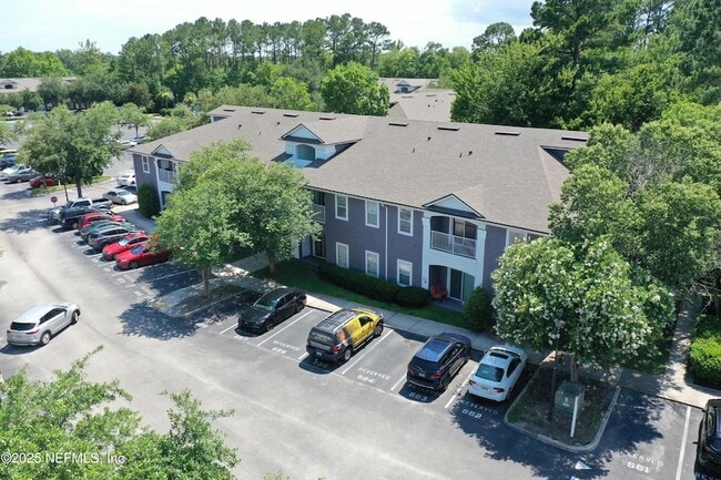 Building Photo - 7920 Merrill Rd