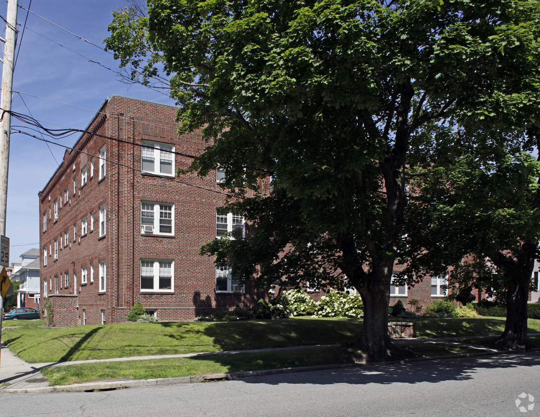Primary Photo - 24 Blackstone Blvd