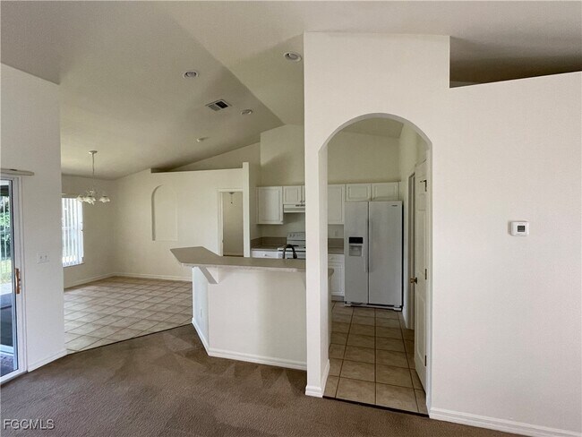 Foto del edificio - 1005 SW 32nd Terrace