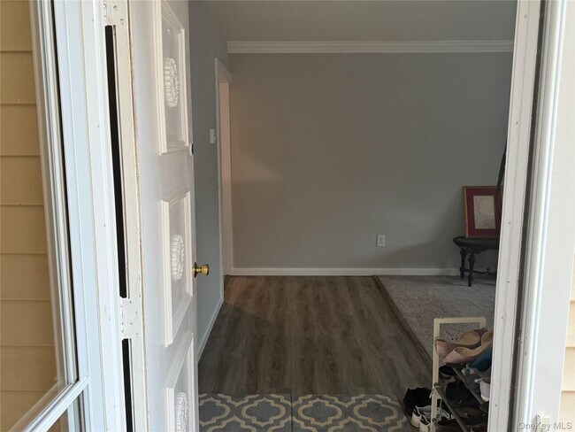 Foto del edificio - 608 Fox Run Ln