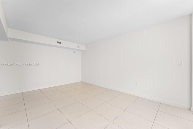 Foto del edificio - 910 West Ave
