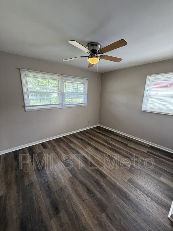 Foto del edificio - 10515 Renfrew Dr