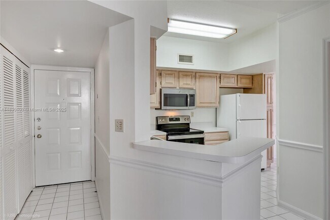Building Photo - 1280 S Alhambra Cir
