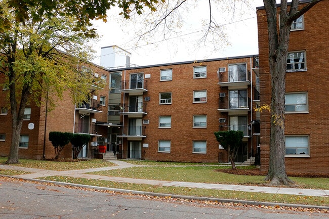 Photo du bâtiment - Randal Court Apartments