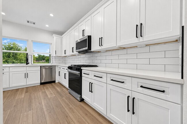 Foto del edificio - 7903 Sunnyhill St