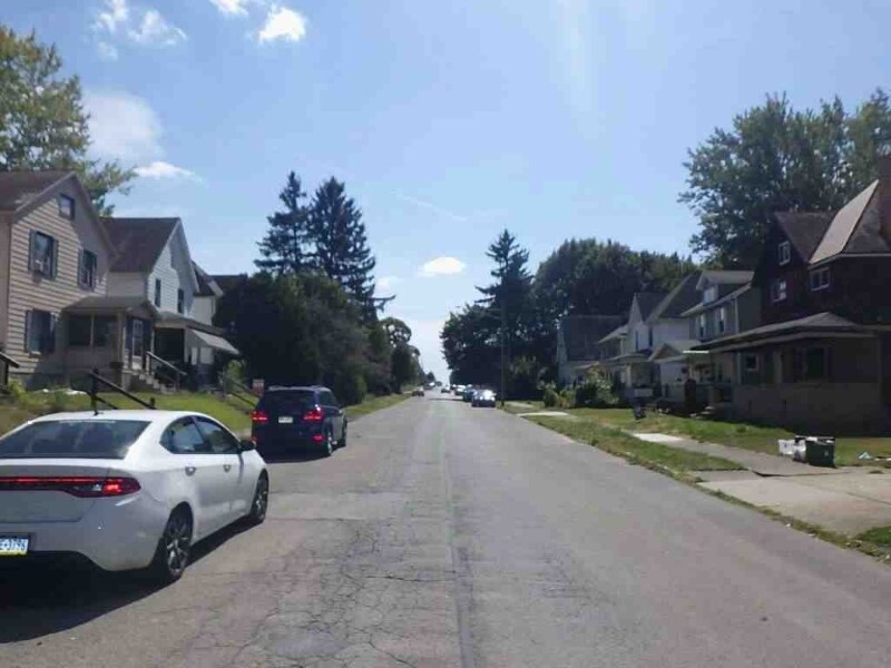 Foto del edificio - 647 Spruce Ave