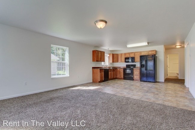 Building Photo - 4025-4031 E Ruth Dr