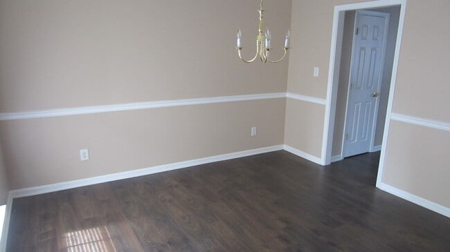 Building Photo - 3 bedroom home in Steele Creek