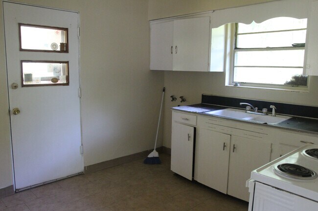 Foto del edificio - 1506 Evelyn Ave