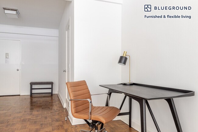 Foto del edificio - 136 E 55th St