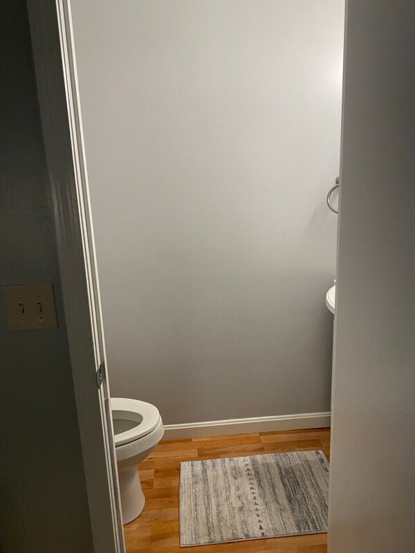 Foto del edificio - 105 Elmwood Dr