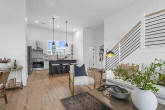 Building Photo - The Collection at Charles Townhomes for Rent in NoDa