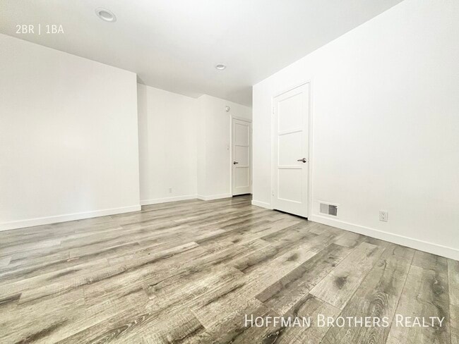 Building Photo - 1835 S Beverly Glen Blvd