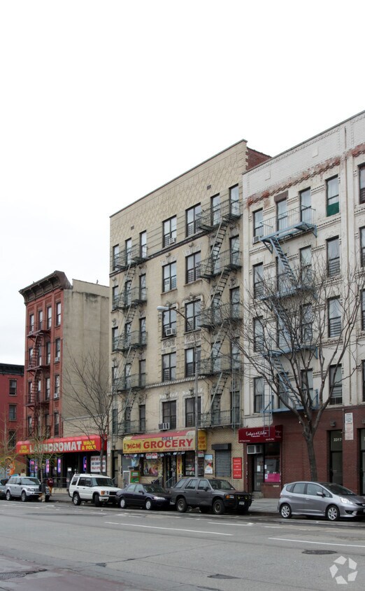 Foto del edificio - 2301 1st Ave