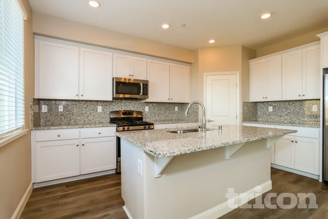 Building Photo - 2640 Miller Run Ln