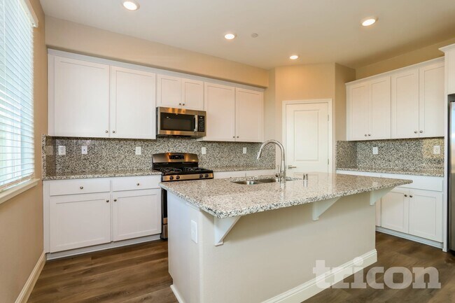 Foto del edificio - 2640 Miller Run Ln
