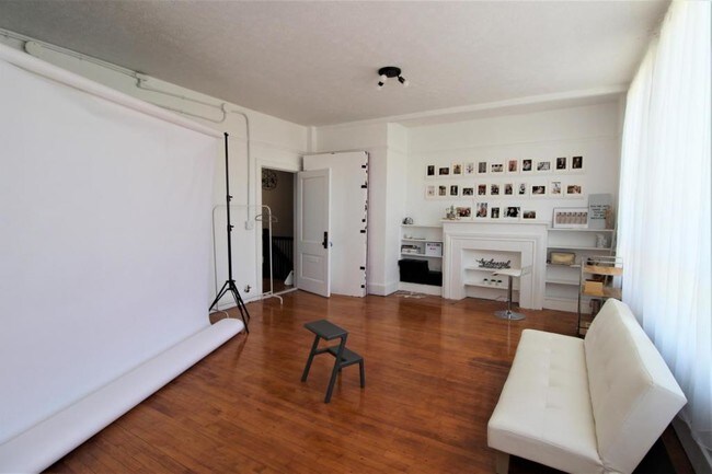 Foto del edificio - 107 W Sycamore St