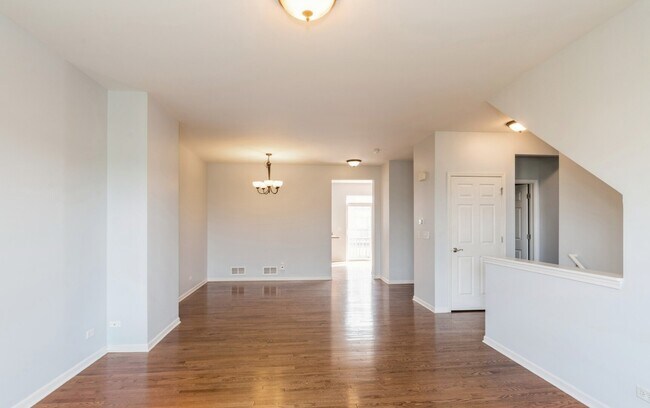 Foto del edificio - 366 Station Park Cir