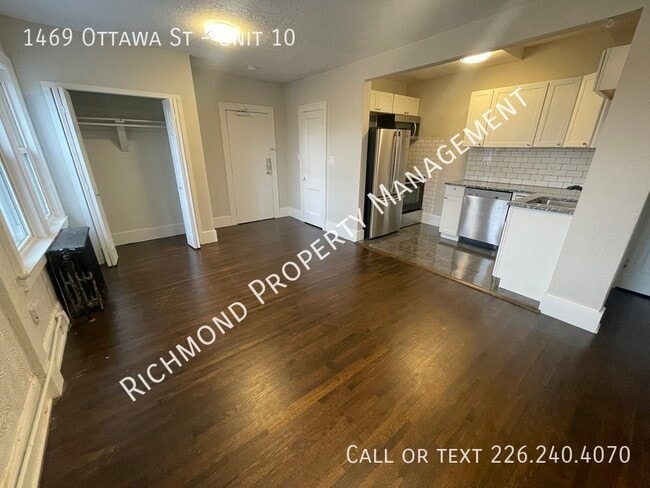 Building Photo - 1469 Ottawa St