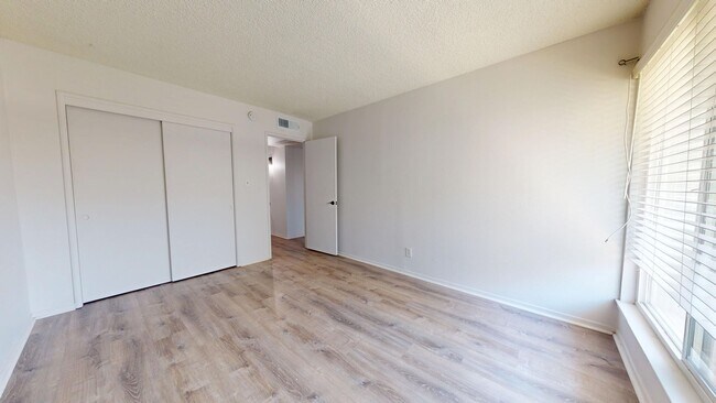 Foto del edificio - 6636 N 3rd St
