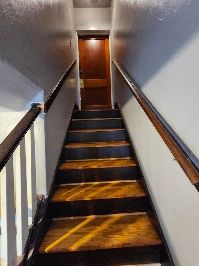 Foto del edificio - Duplex at 7101-7103 27th Avenue