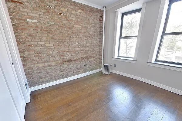 Building Photo - 493 Second Avenue