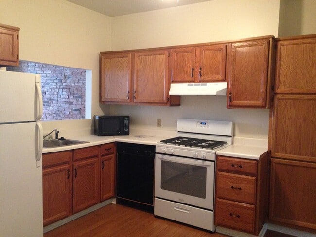 Building Photo - 104 S 18th St